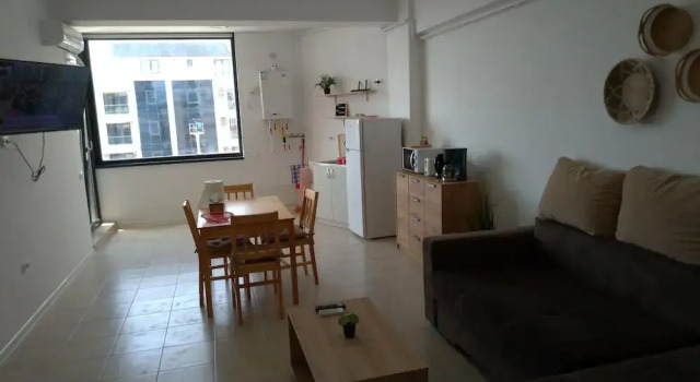 2 Appartments , Next to Each Other, on the Beach, Splendid View, max 12 Persons, Prenota Appartamento Mamaia-Sat Constanta