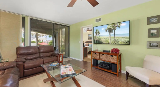 Hibiscus 101-D by Distinctive Beach Rentals