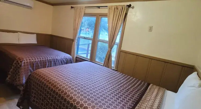 Семейный люкс с 2 комнатами Kernville Inn