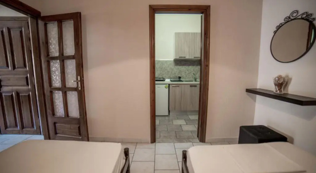 Студия Anastasiadis House