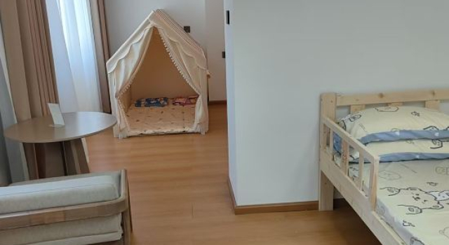 Тент Sansui Liangqi Qingju Smart Hotel (Sansui County People's Government Railway Station)
