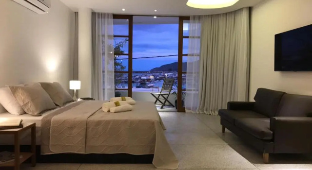 Трёхместный люкс Deluxe Orlanova Boutique Hotel
