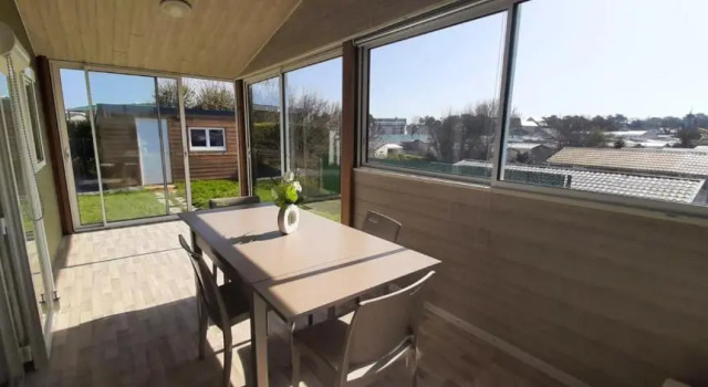 Bungalow de 2 chambres avec piscine partagee jardin amenage et wifi a Grandcamp Maisy