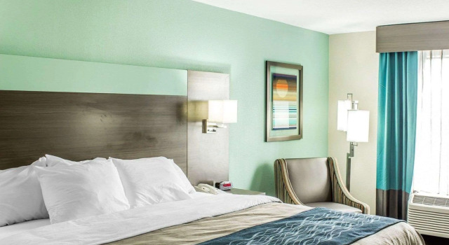 Comfort Inn Dunn near I-95