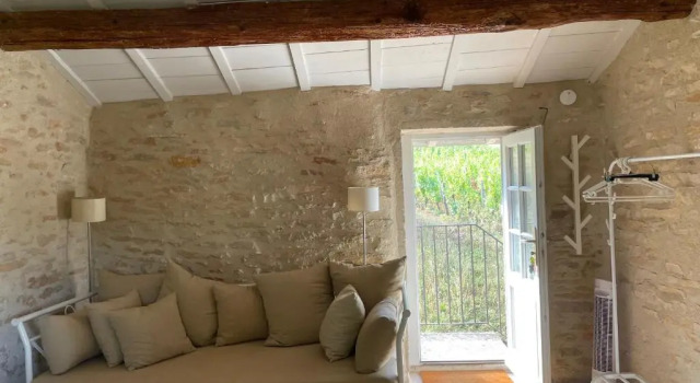 Une Maison de campagne en Bourgogne du Sud, Rezervasyon Otel Tournus 