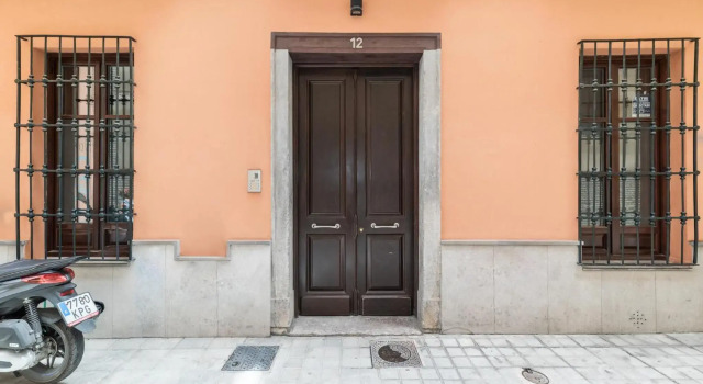 Modern Cozy flat in Granada's city centre 1, Забронировать Отель Гранада Granada Province, рядом с Городской совет Гранады