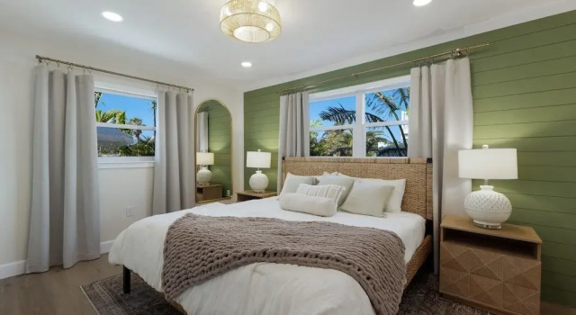 83rd St Villas East 2 Bedroom Villa, Забронировать Вилла Холмс-Бич Sarasota Area, рядом с Парк "Бэйфронт" в городе Анна Мария
