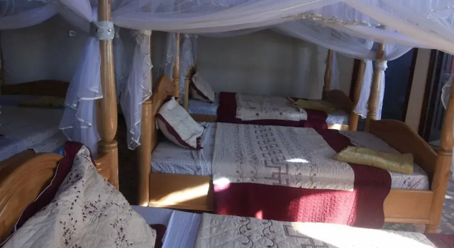 Parkside Safari Lodge, Book Feriehus Villaer i Pakwach, Villa