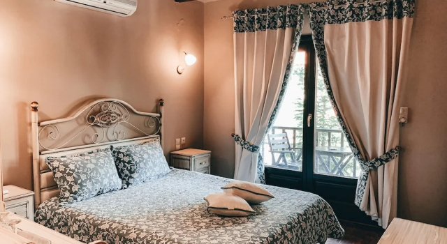 Двухместный номер Standard с балконом Elena Guesthouse