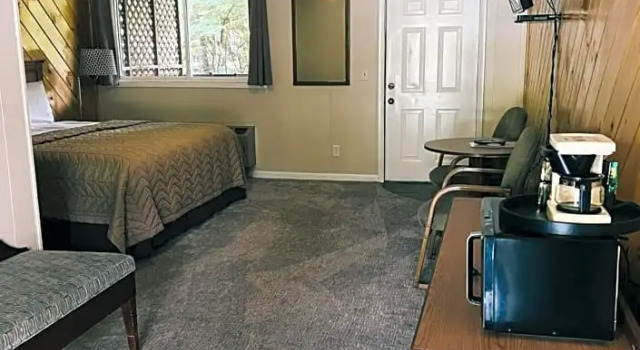 Двухместный номер Standard с балконом Stony Creek Motel