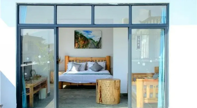 YiHai ZhuYuan Boutique Inn