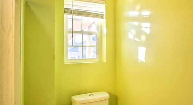 Коттедж с 4 комнатами Harrisonburg Retreat w/ Hot Tub ~ 2 Mi to JMU