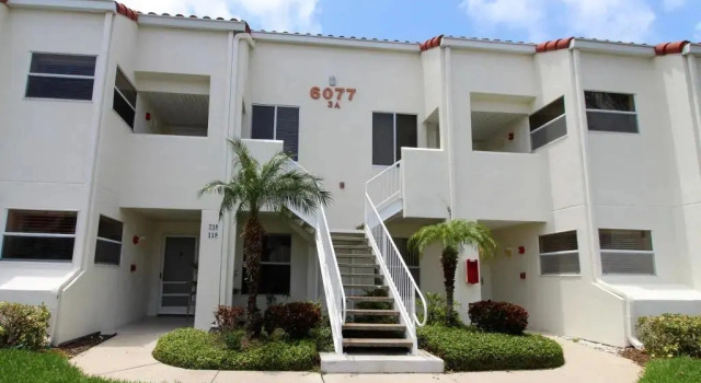 Vista Verde East 3-218