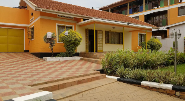 Sibyangu Standard Hotel