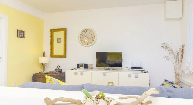House Nono, Buchen Sie Ferienhaus Hotels in Gespanschaft Split-Dalmatien mit Pool, Schwimmbad