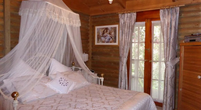 Aldgate Lodge Bed & Breakfast, Book Hotel  