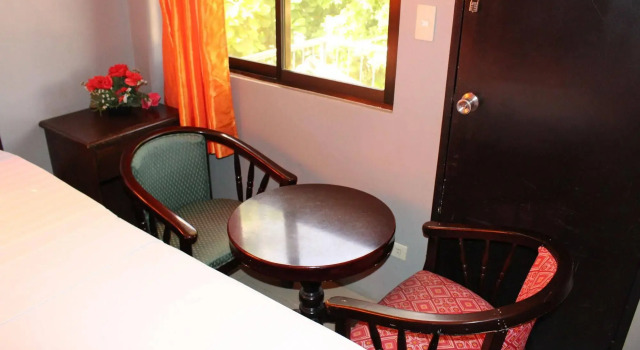 Europa Breakfast and Bed, Boek Hotel Lapu-Lapu City 