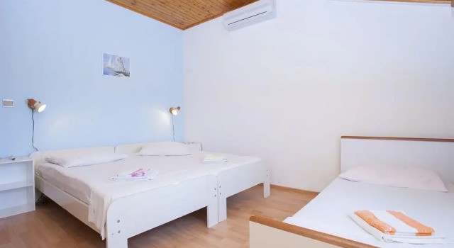 Ante - 50m From Beach - A6, Prenota Hotel Prižba 