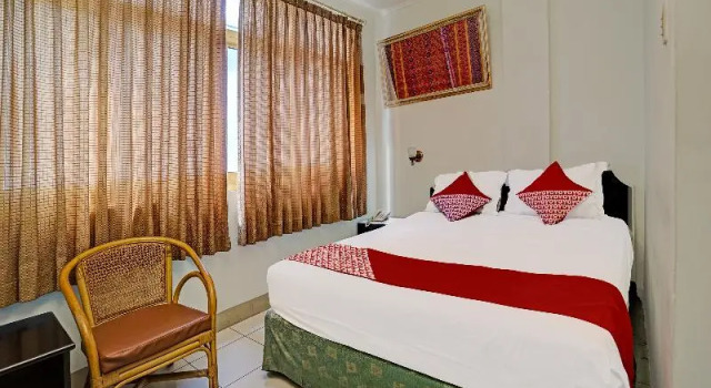 Suite Oyo 91805 Hotel Wisma Bari