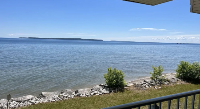 Четырёхместный номер Standard Цокольный этаж Quality Inn Lakefront