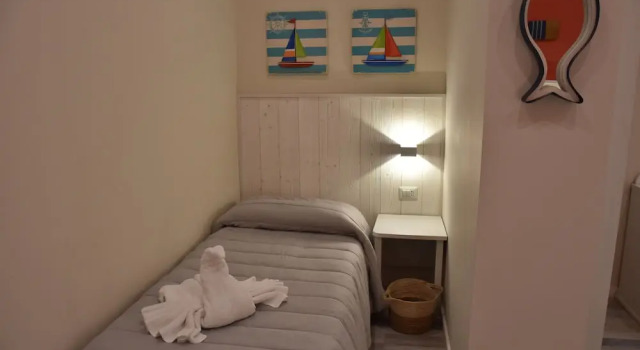 B&B Marina Blu, Buchen Sie Bed & Breakfast Giardini-Naxos Taormina Coast