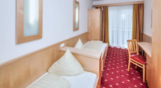 Kinderhotel Stefan, Book Hotel Wenns Pitztal