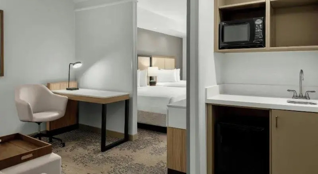 Четырёхместный люкс SpringHill Suites Lehi at Thanksgiving Point