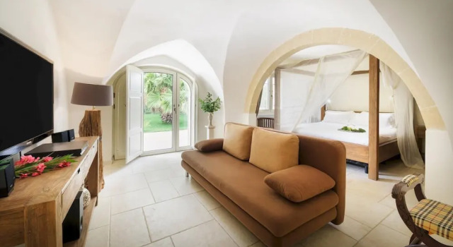 Villa La Dolce Vita 6 Emma Villas, Book Villa Oria Salento