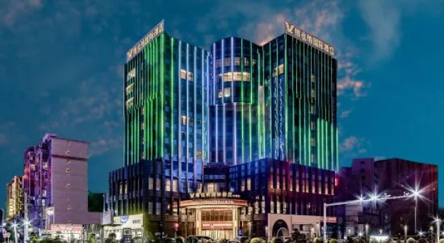Vienna International Hotel (Yichun Wanzai Shop), Rezerwuj Hotel Wanzai Jiangxi