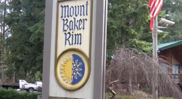 32mbr - Bbq - Pets Ok - Wood Stove - Sleeps 7 3 Bedroom Home by RedAwning, Rezerwuj Dom wakacyjny Glacier Stany Zjednoczone