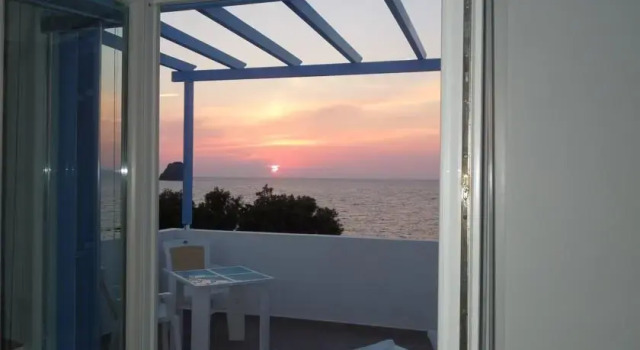 Villa Blue Eden, Prenota Villa Pollonia Milo
