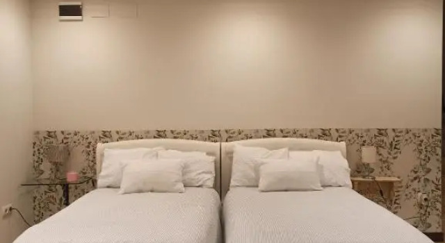 Apartamento independiente con jardín privado, Book Apartment Oviedo 