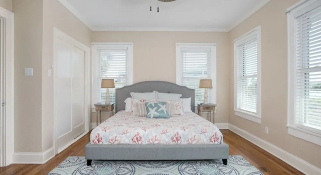 Asher House 4 Bedroom Home by Redawning