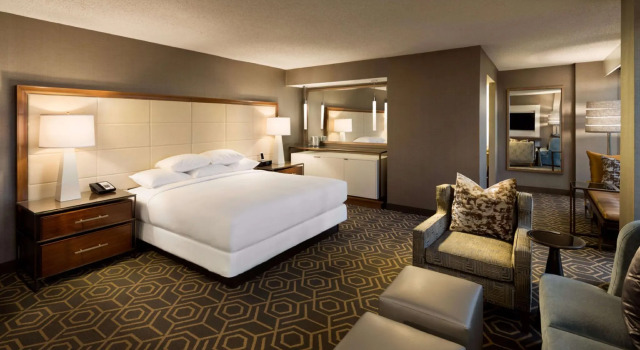Двухместный полулюкс DoubleTree by Hilton Hotel Dallas Campbell Centre
