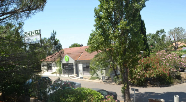 Двухместный номер Standard Noemys ARLES