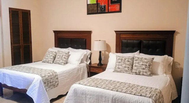 Четырёхместный номер Standard Hotel Villa Bernal