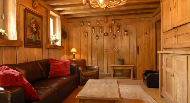 Opulent Chalet in Thirimont With Turkish Steambath, Rezerwuj Chalet Waimes 