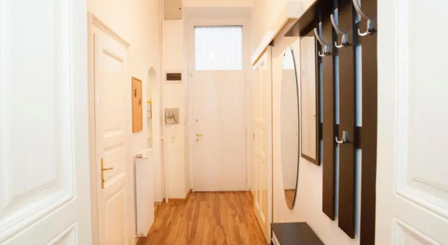 Апартаменты Superior Charlotte Apartment Close to Opera