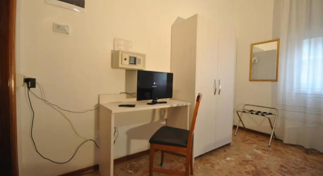 Трёхместный номер Standard Hotel Pacific