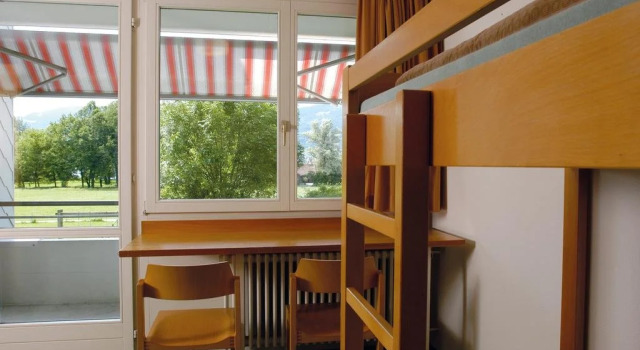 Rapperswil-Jona Youth Hostel, Забронировать Хостел Отели кантона Швица с парковкой, Парковка