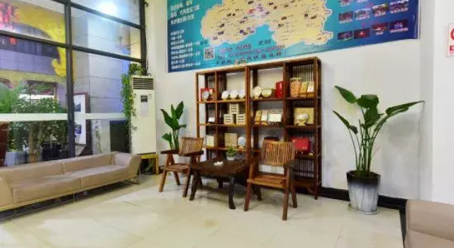 Jiangzhiyun Hotel, Buchen Sie Hotel Hotels in Yunnan mit Parkplatz, Parkplätze