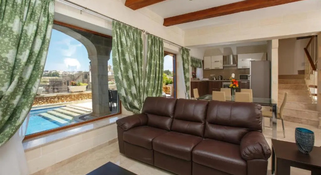 Carini Farmhouses, Varaa Hotelli Gharb Gozo