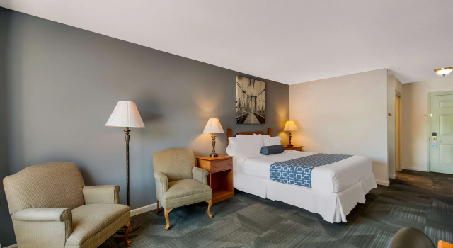 Двухместный номер Standard SureStay Plus Hotel by Best Western Berkeley Springs