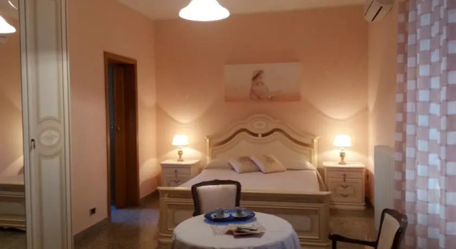 B&B Willaria, Buchen Sie Bed & Breakfast Cursi Salento
