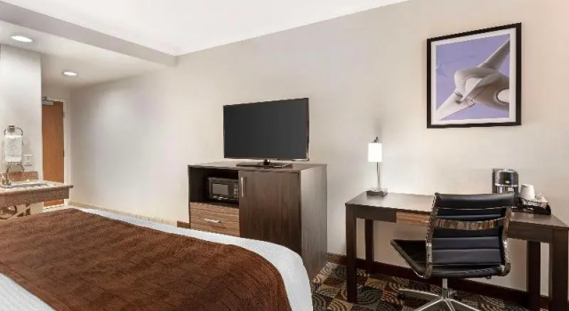 Номер Standard с балконом Best Western Plus Country Park Hotel