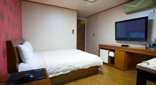 Hue Hotel