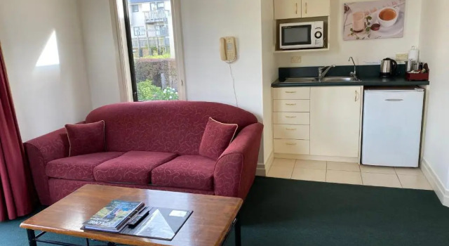 Люкс Deluxe Motel On York