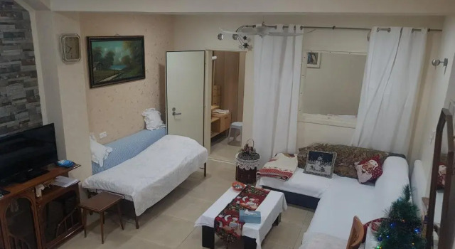 Zohar's Apartment