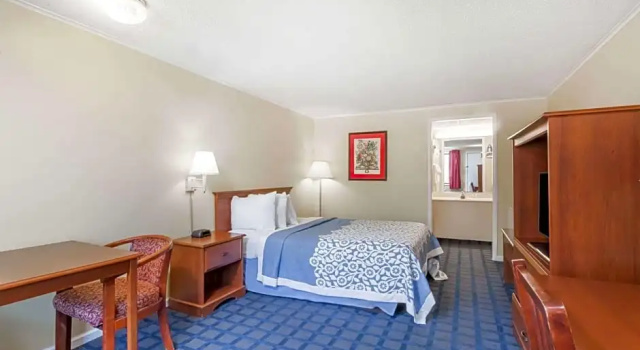 Номер Standard Days Inn by Wyndham Dover Downtown