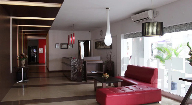 Aziza Pekanbaru, Rezervovat Hotel Hotely v Pekanbaru s bazénem, Bazén